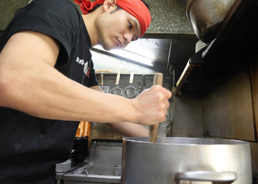 超豚骨濃度８ 天下茶屋店01